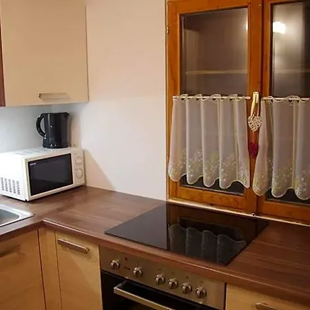 Hotel Kresnicka 3*